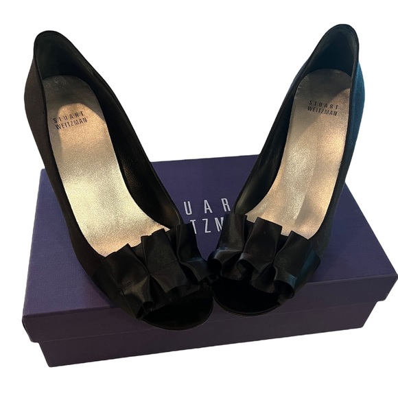 STUART WEITZMAN GigiRitz Satin Ruffle Heels - Picture 2 of 11